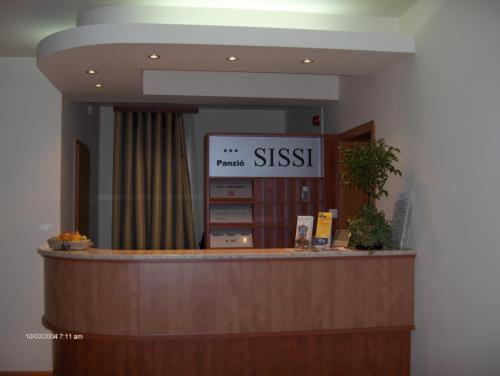 Panzio Sissi Hotel Gödöllő Eksteriør billede